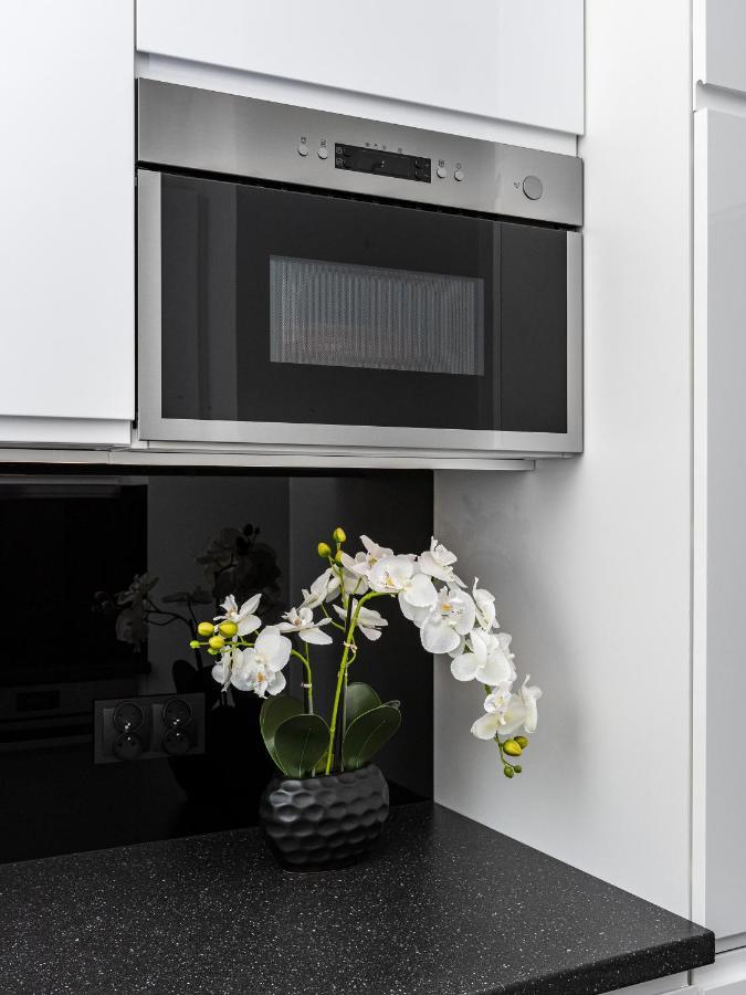 Warsaw Apartments Okrzei 12 Street מראה חיצוני תמונה