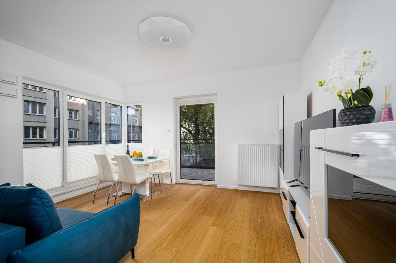 Warsaw Apartments Okrzei 12 Street מראה חיצוני תמונה